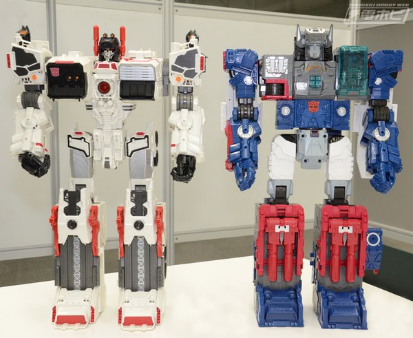 Generations Titans Return Titan Class Fortress Maximus   Dengeki Hobby Interviews Designer Shogo Hasui  (4 of 17)